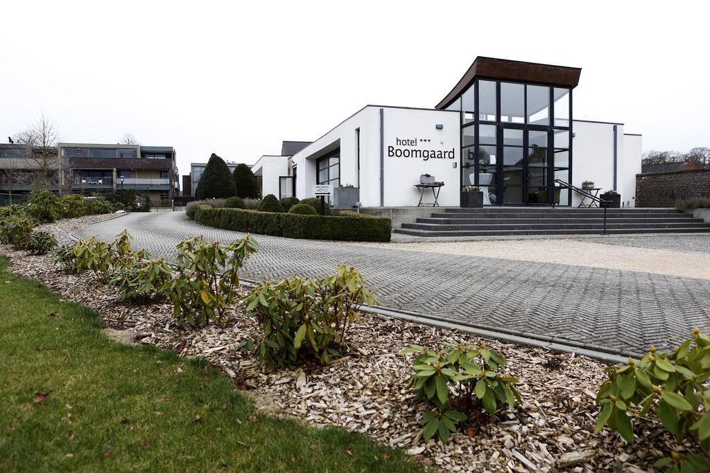 Hotel Boomgaard Lanaken Exterior foto